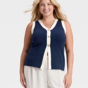 A New‎ day Women's Button Navy/Cream Sweater Vest